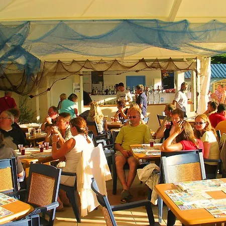 Camping Les Genets Camping