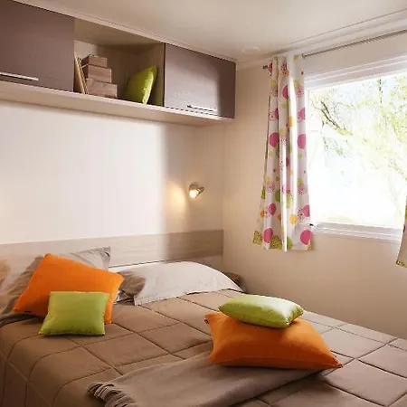 Camping Camping Les Genets 4*
