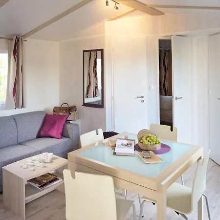 Kemp Camping Les Genets 4*